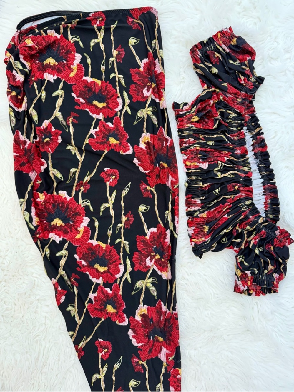 (New) Norma Kamali Floral Off-Shoulder Top and Side Slit Skirt Set - Picture 8 of 8